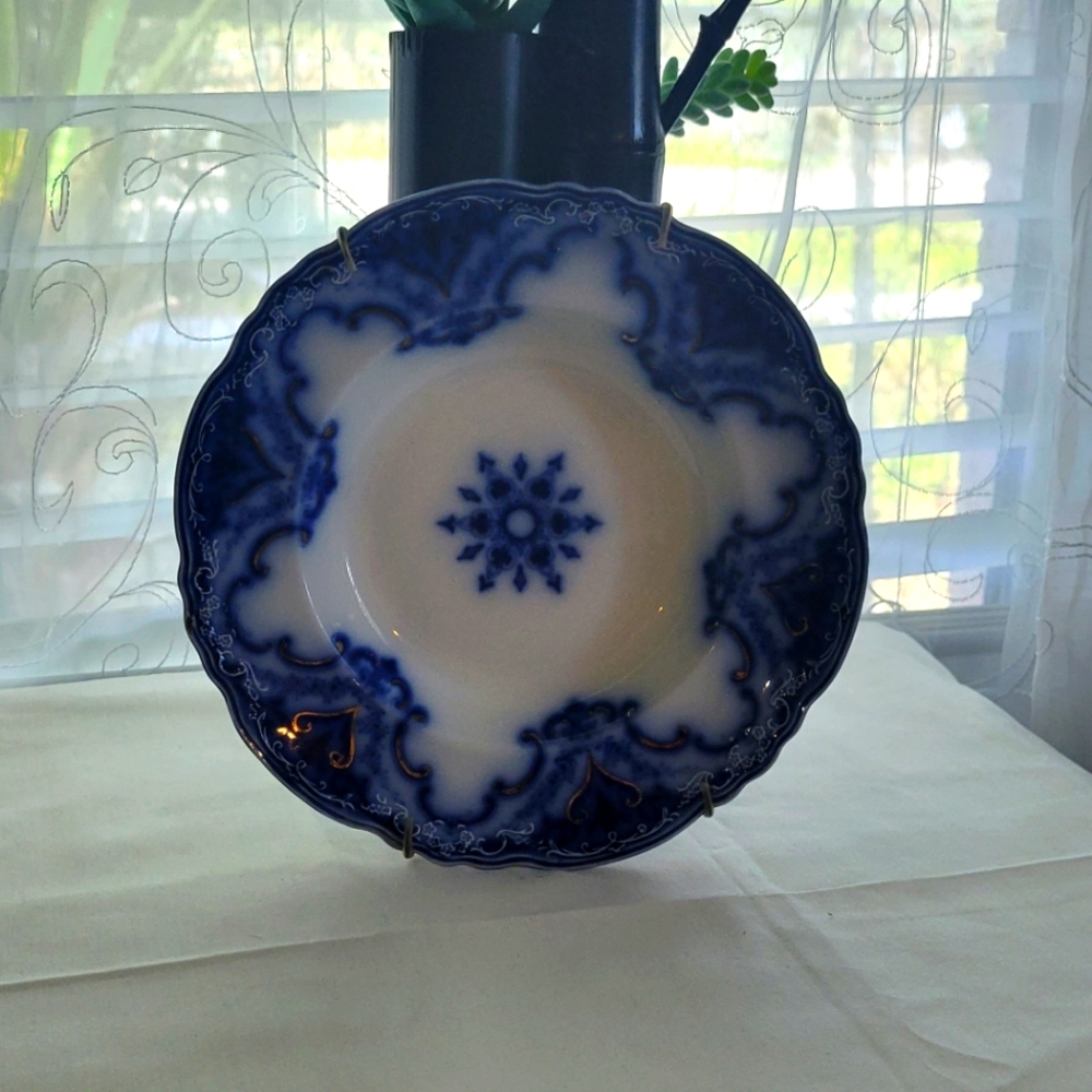 ❤ ANTIQUE PORCELAIN PLATE
